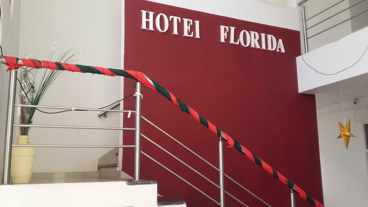 Hotel Florida Saladas Kültér fotó