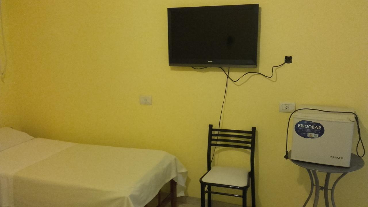 Hotel Florida Saladas Kültér fotó